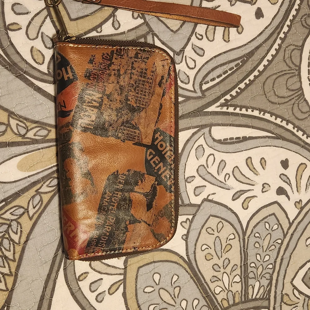 Patricia Nash Brown Graphic Wristlet Wallet - Picture 8 of 8